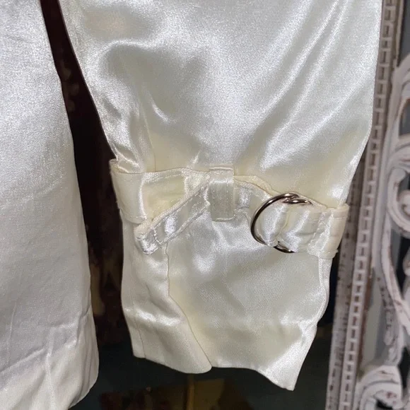 Vintage Off White Satin Blazer - Picture 9 of 17